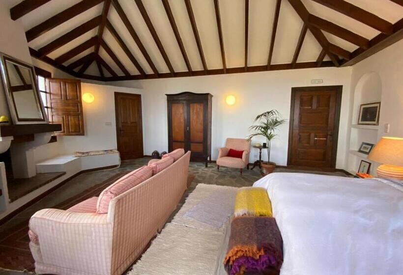 Deluxe Suite Sea View, La Rayuela Suites