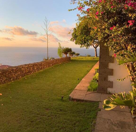 اتاق خانوادگی با چشم‌انداز باغ, La Rayuela Suites