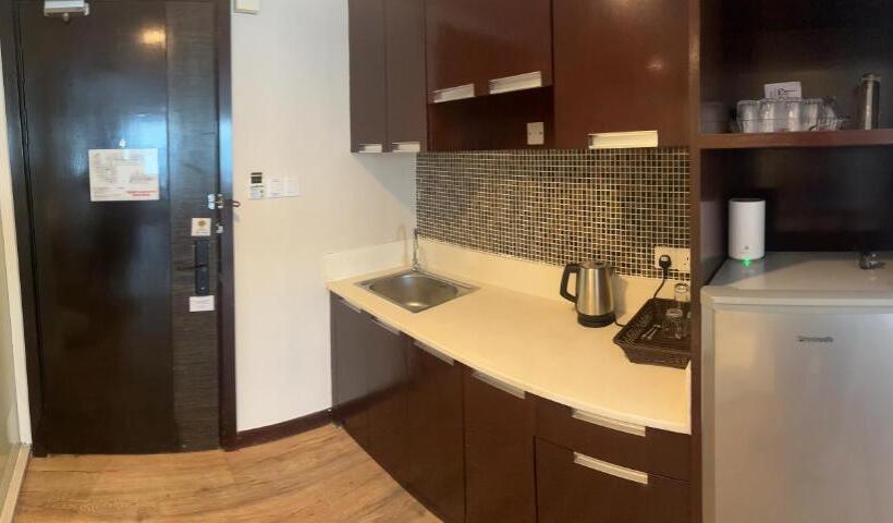 استودیوی استاندارد, Deluxe Twin Room Ays