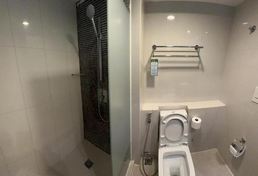 استودیوی استاندارد, Deluxe Twin Room Ays
