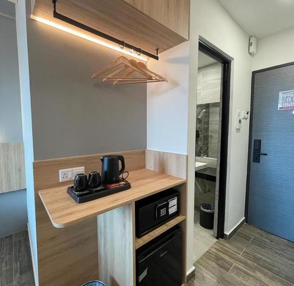اتاق استاندارد, Dj Citi Plaza Hotel & Suites