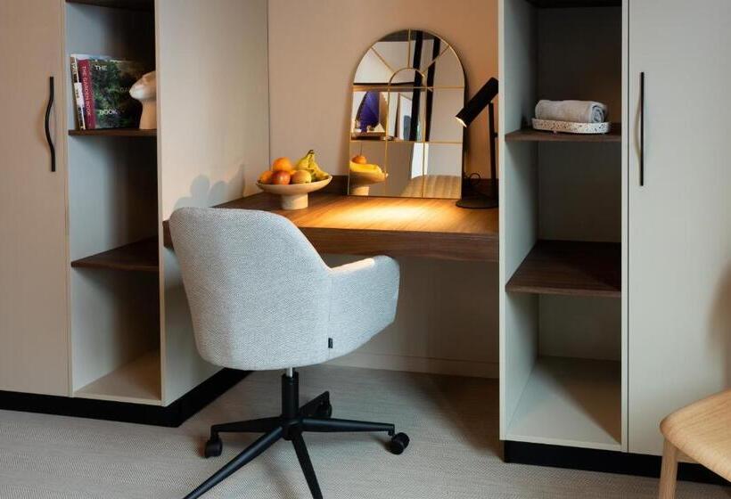 스탠다드 스튜디오, Ariv Apartments Zug