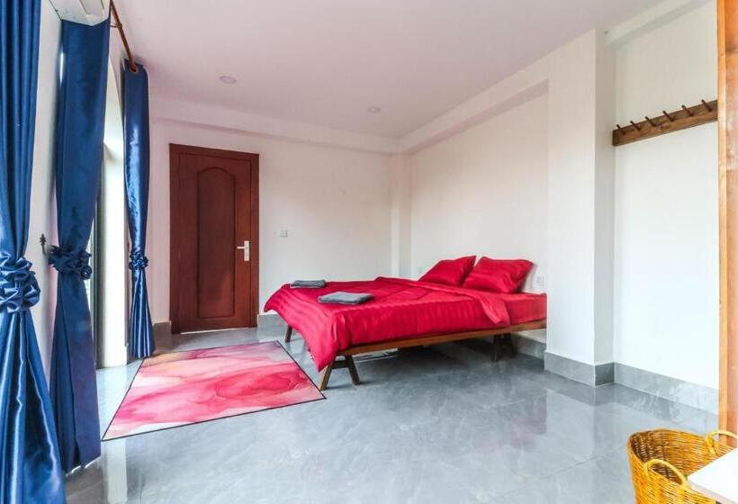 اتاق استاندارد با چشم‌انداز باغ, Kampot Hill Lodge