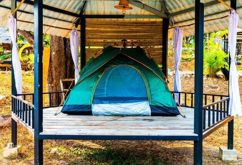 چادر با خدمات رفاهی استاندارد, Kampot Hill Lodge