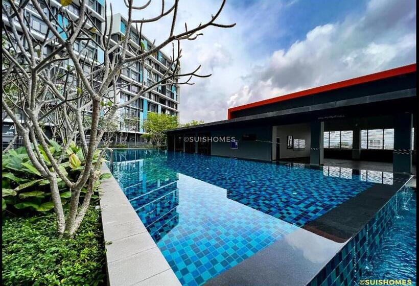 استودیوی لوکس, Near Klia   Kipcore Suite B   Town Centre Sepang