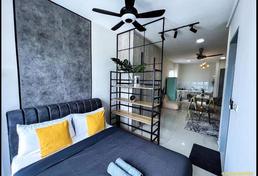 استودیوی لوکس, Near Klia   Kipcore Suite B   Town Centre Sepang