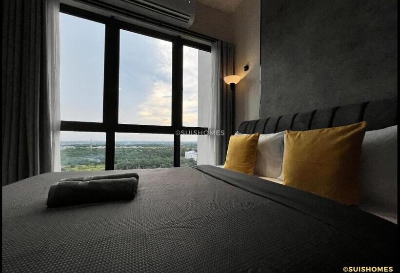 استودیوی لوکس, Near Klia   Kipcore Suite B   Town Centre Sepang