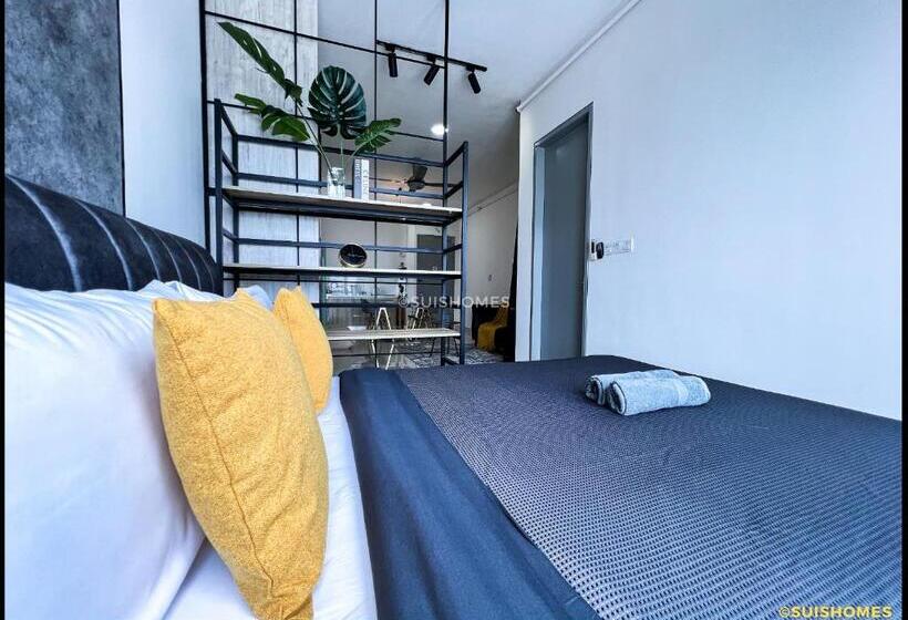 استودیوی لوکس, Near Klia   Kipcore Suite B   Town Centre Sepang