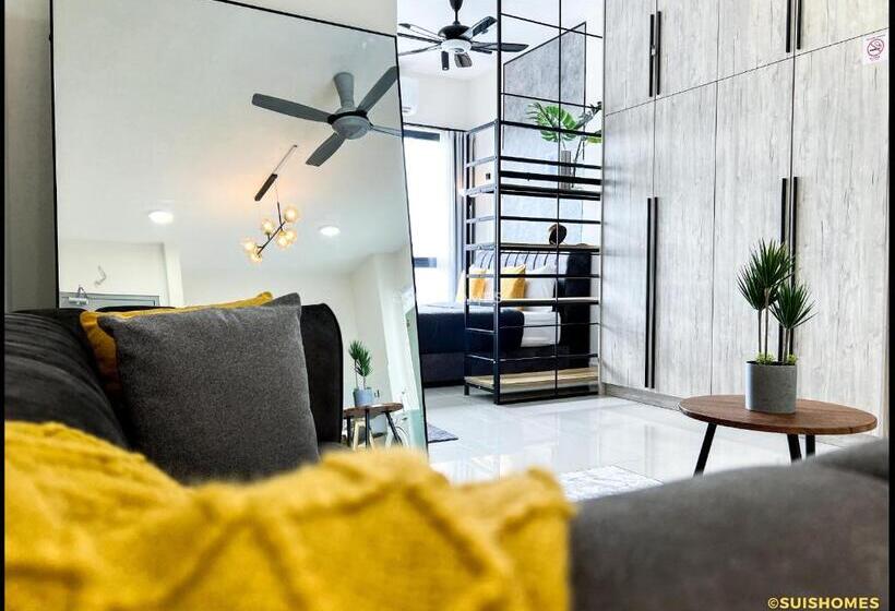استودیوی لوکس, Near Klia   Kipcore Suite B   Town Centre Sepang