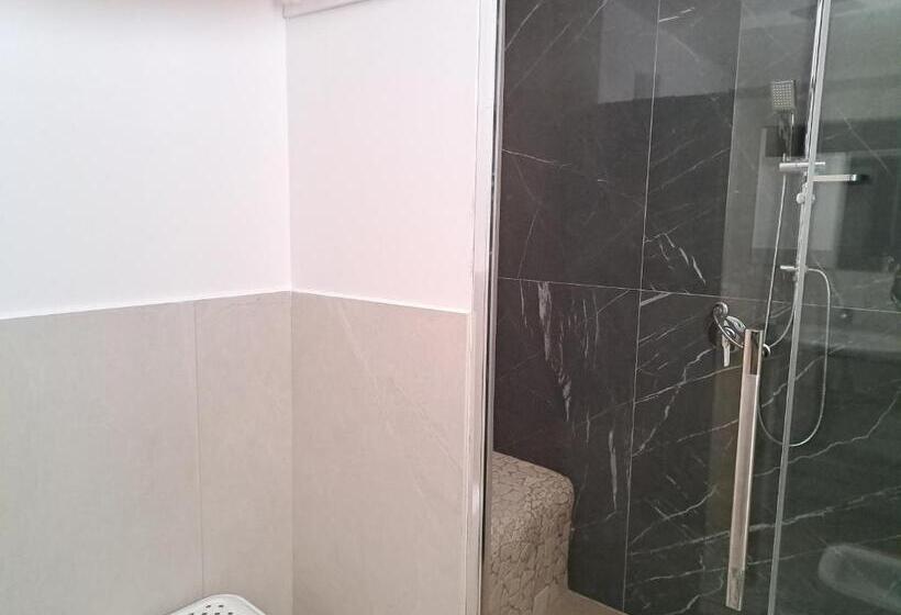 اتاق لوکس با تخت بزرگ, Casa Adriatik & Marina