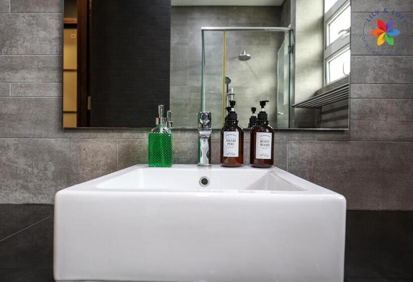 چادر با خدمات رفاهی استاندارد, Private Studio In Bungalow By Lilyandloft