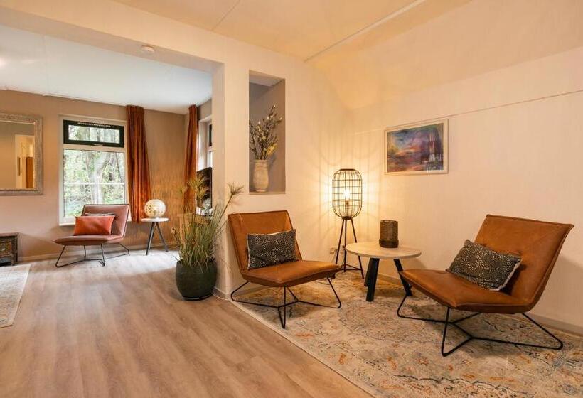 بانگلوی استاندارد, Landgoed Het Grote Zand