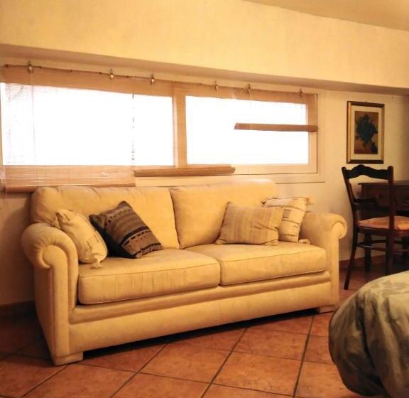 اتاق استاندارد, B&b Parnaso