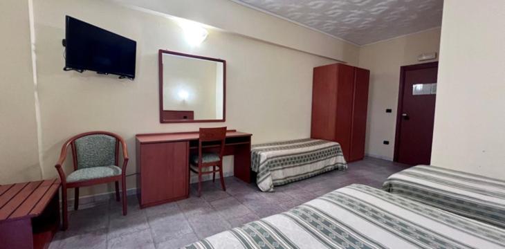 اتاق استاندارد سه نفره, Costa Hotel Sybaris
