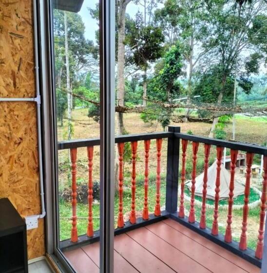 کلبه ییلاقی, Chalet Madu Kaca D   Rumah Bonda River View