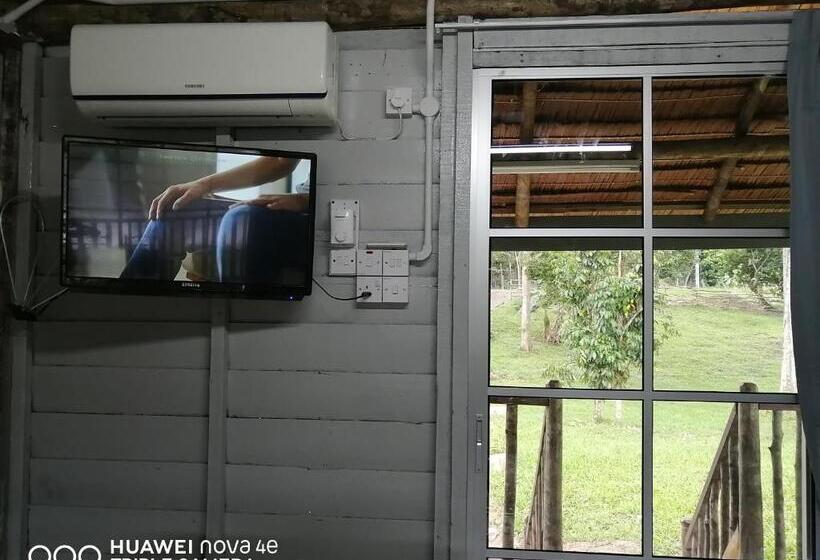 کلبه ییلاقی, Resort D Rumah Bonda River View Kuala Kangsar