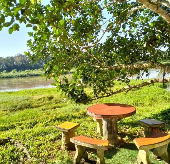 کلبه ییلاقی سوپریور یک خوابه, Resort D Rumah Bonda River View Kuala Kangsar