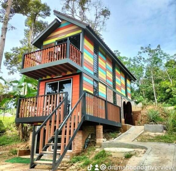 کلبه ییلاقی, Resort D Rumah Bonda River View Kuala Kangsar