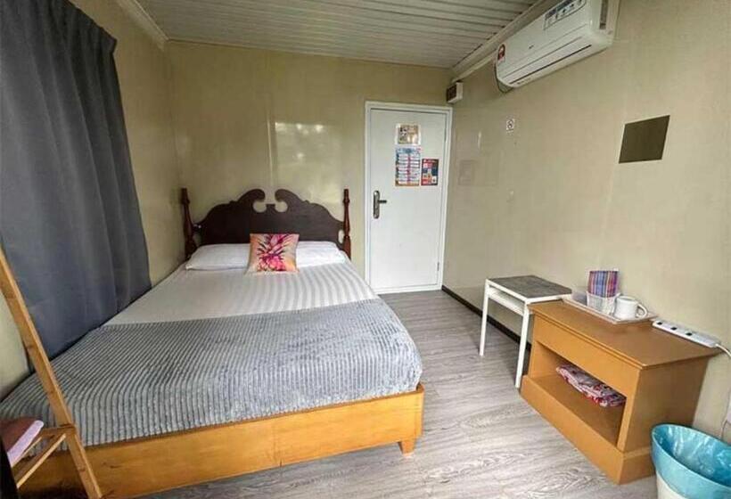 اتاق استاندارد با سرویس بهداشتی مشترک, Resort D Rumah Bonda River View Kuala Kangsar