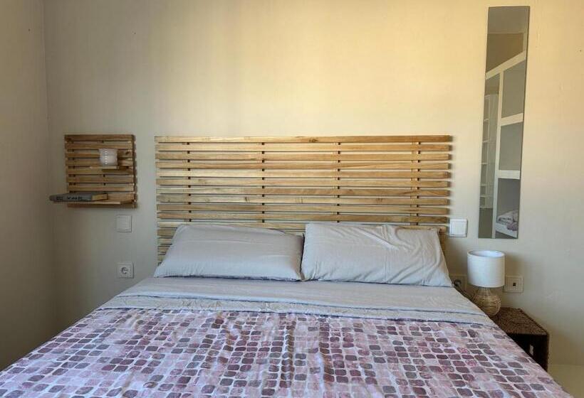 اتاق استاندارد با سرویس بهداشتی مشترک, Kauri Nomad Surf & Kite House