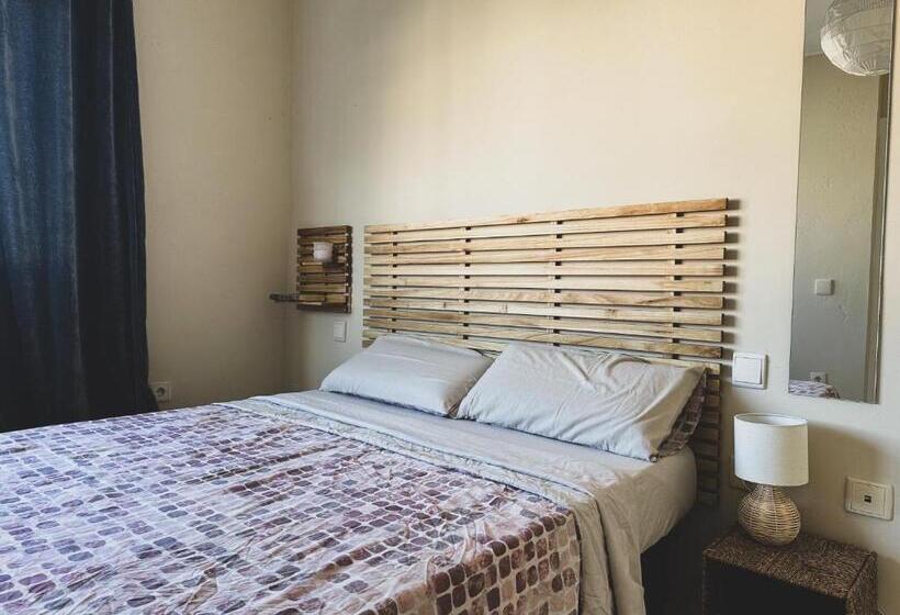 اتاق استاندارد با سرویس بهداشتی مشترک, Kauri Nomad Surf & Kite House