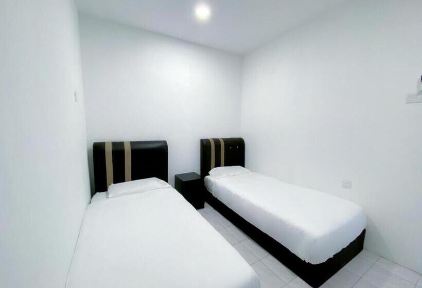 اتاق استاندارد با سرویس بهداشتی مشترک, Venice Guest Hostel   Bilik Sahaja