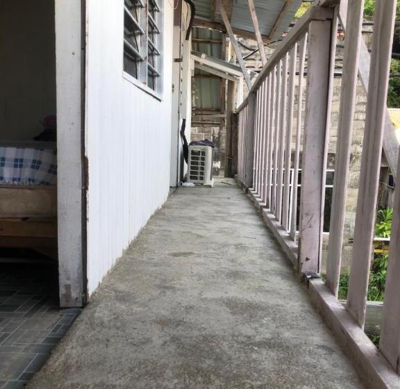 Economy Quadruple Room, Z&z Budget Room