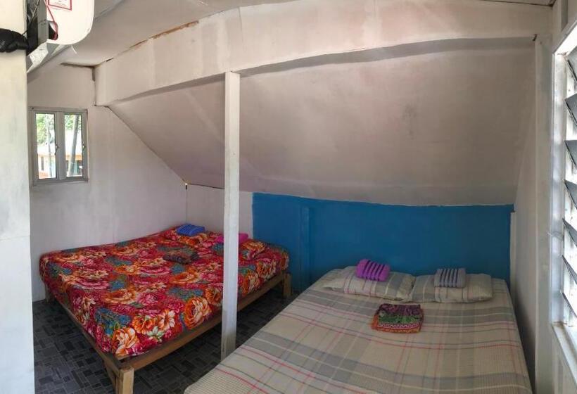 Economy Quadruple Room, Z&z Budget Room