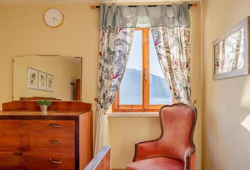 اتاق استاندارد با چشم‌انداز دریاچه, Garda Doma