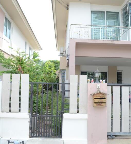 اتاق لوکس با تخت بزرگ, Modern Room At Sabai Sabai Homestay Ayutthaya