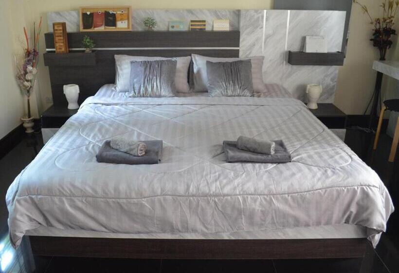 اتاق لوکس با تخت بزرگ, Modern Room At Sabai Sabai Homestay Ayutthaya