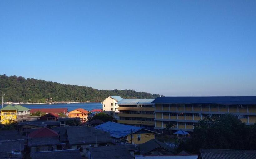 اتاق استاندارد سه نفره, Anis View Perhentian