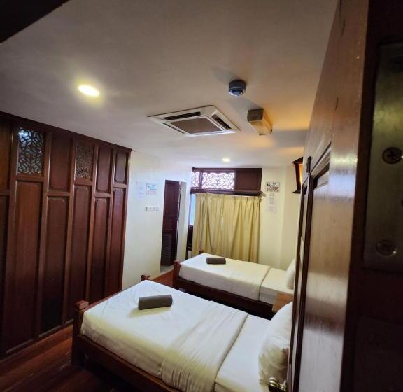 3 Bedroom Suite, Uptown Eco