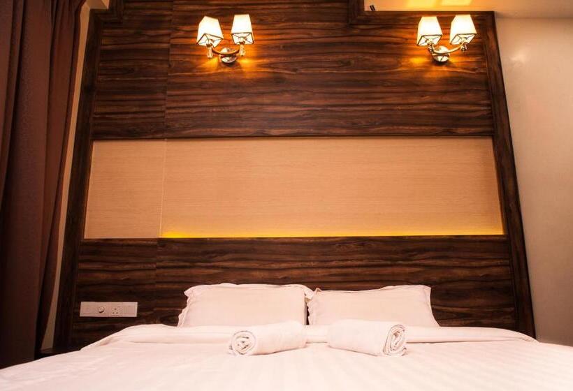 اتاق استاندارد با تخت بزرگ, Wan Alyasa