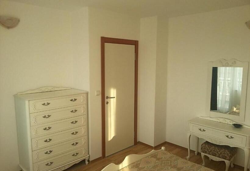 침실 1개 바다 전망 아파트, Guest House Rona   Free Parking And Sea View