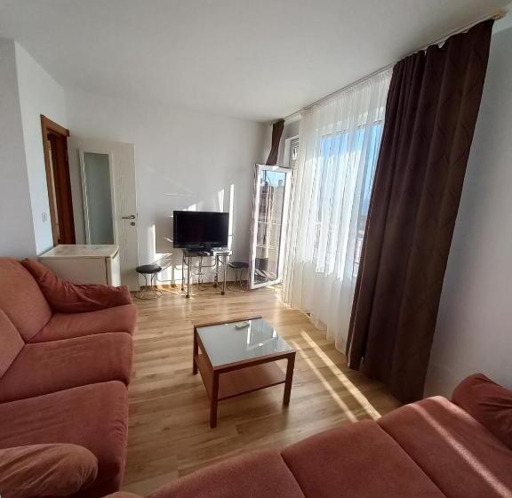 침실 1개 바다 전망 아파트, Guest House Rona   Free Parking And Sea View