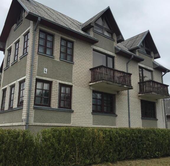 اتاق خانوادگی, Guesthouse Svečiuose Pas Gražina