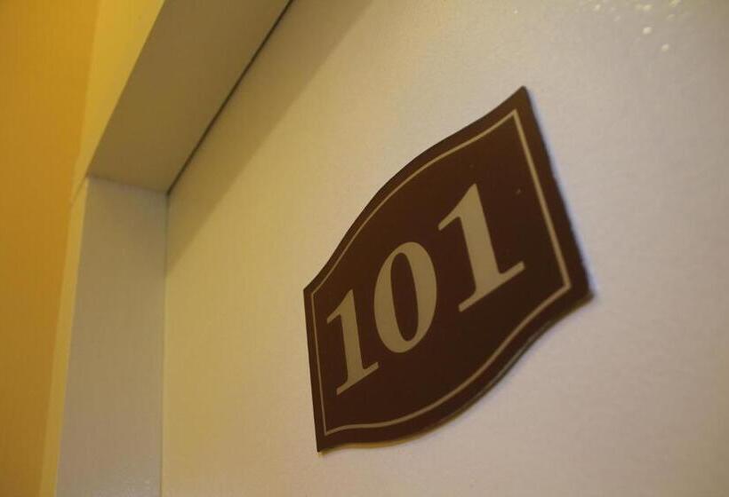 اتاق استاندارد, Prima B&b Hostel