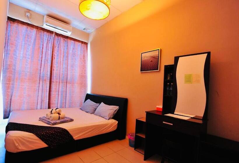 اتاق استاندارد با سرویس بهداشتی مشترک, Prima B&b Hostel