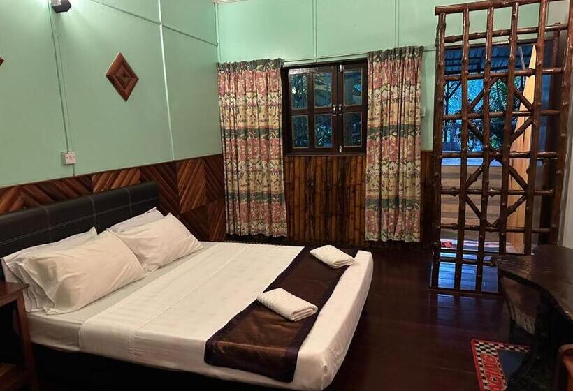 اتاق استاندارد, Sepilok Jungle Resort
