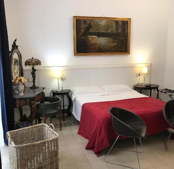 اتاق استاندارد چهارنفره با بالکن, B&b Nike   Rooms Only
