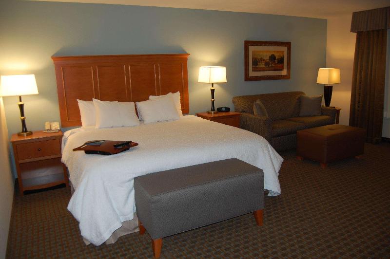 اتاق استاندارد چهارنفره با بالکن, B&b Nike   Rooms Only