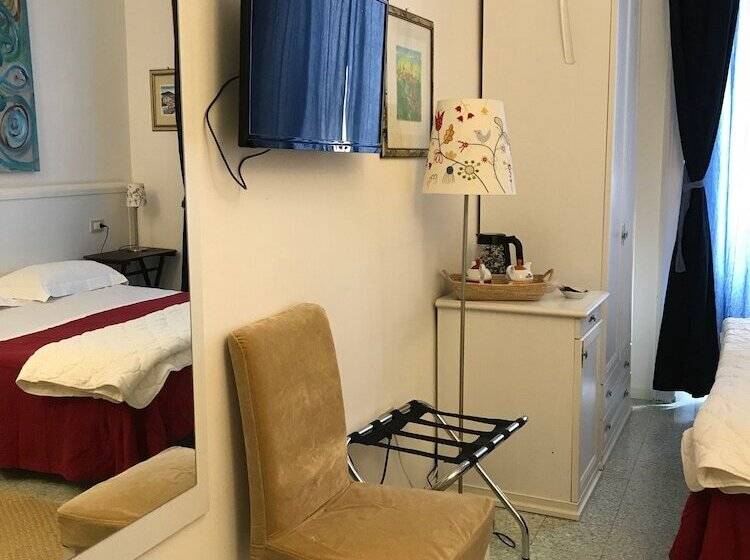 اتاق استاندارد با بالکن, B&b Nike   Rooms Only
