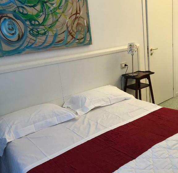 اتاق استاندارد با بالکن, B&b Nike   Rooms Only