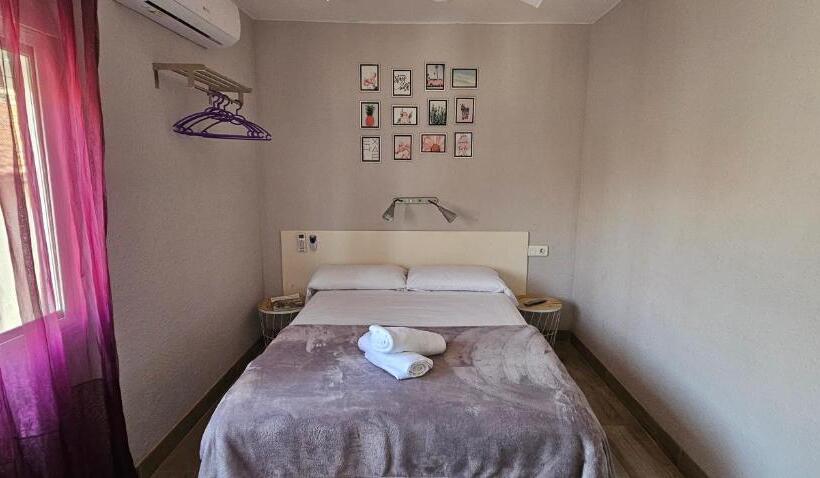 スタンダードルーム, Hostal La Cabaña