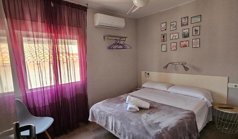 スタンダードルーム, Hostal La Cabaña