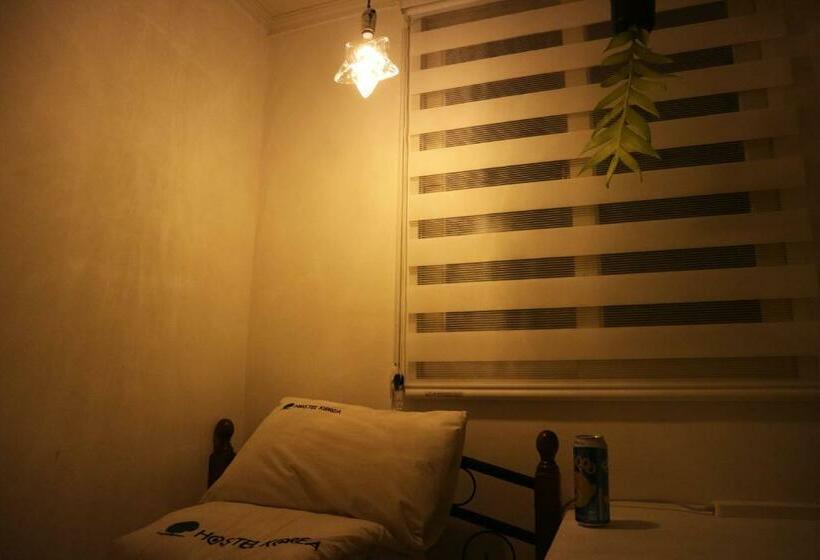 اتاق استاندارد یک تخته با سرویس بهداشتی مشترک, Hostel Korea Original
