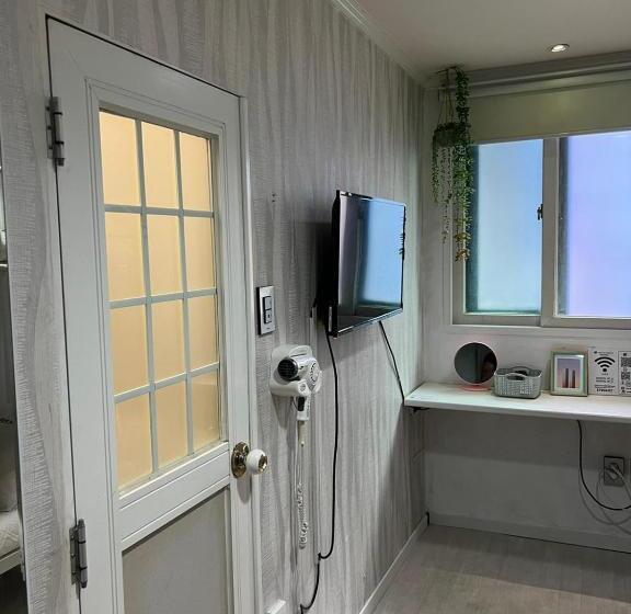 اتاق استاندارد, Hostel Korea Original