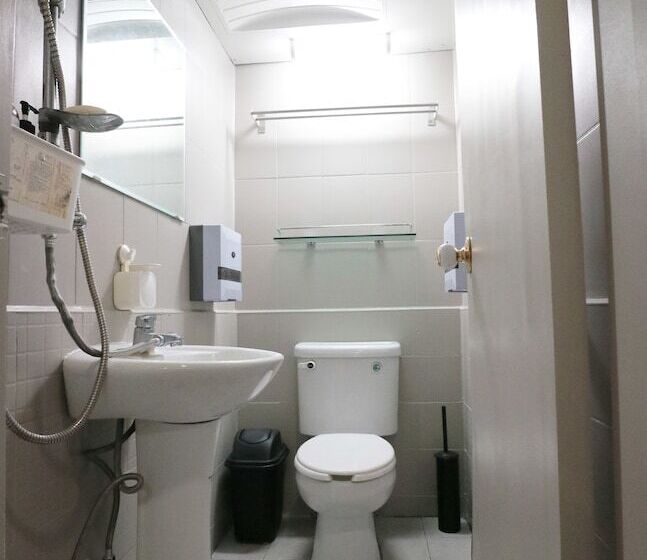 Standard Single Room Shared Bathroom, Hostel Korea Original