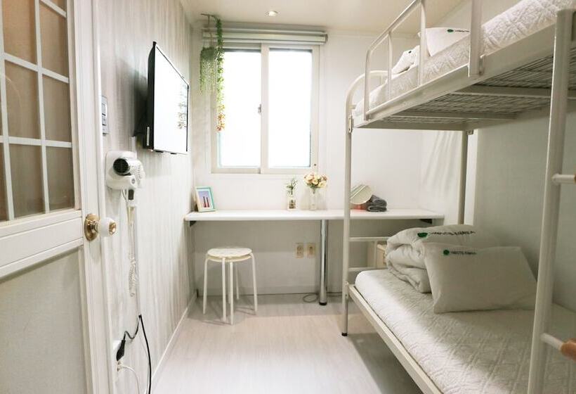 اتاق استاندارد, Hostel Korea Original